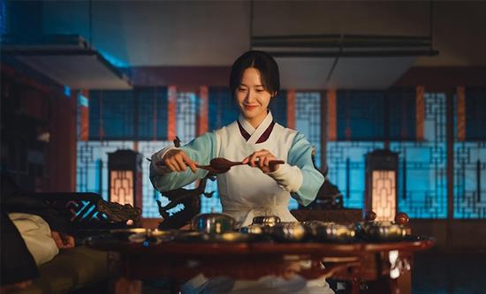 Studio Dragon Scores Global Netflix Hit With Bon Appétit, Your Majesty